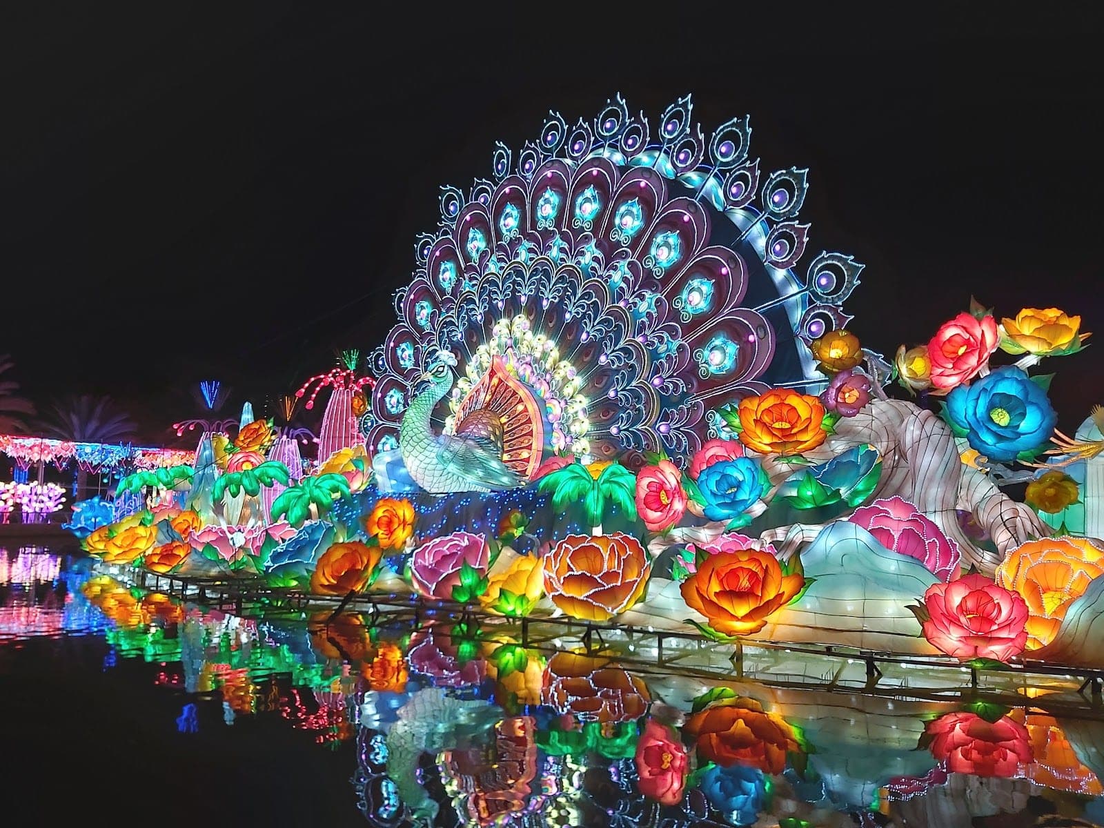 Dubai Garden Glow